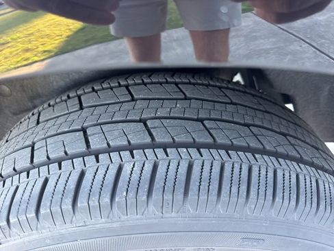 Used 2023 Ford Expedition Limited image 24