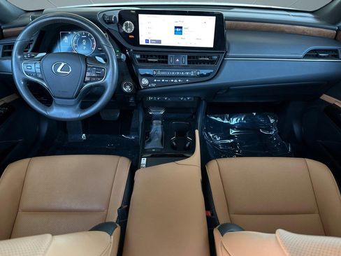 Certified 2023 Lexus ES 250 w/ Premium Package AWD/4WD image 17