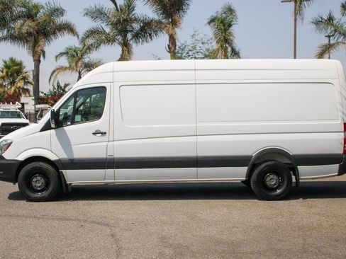 Used 2016 Mercedes-Benz Sprinter 2500 image 5