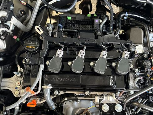 Used 2025 Honda CR-V LX image 28