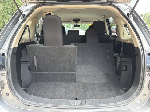 Used 2018 Mitsubishi Outlander SE AWD/4WD image 25