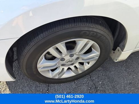 Used 2011 Nissan Altima 2.5 SL w/ Technology Pkg FWD image 8