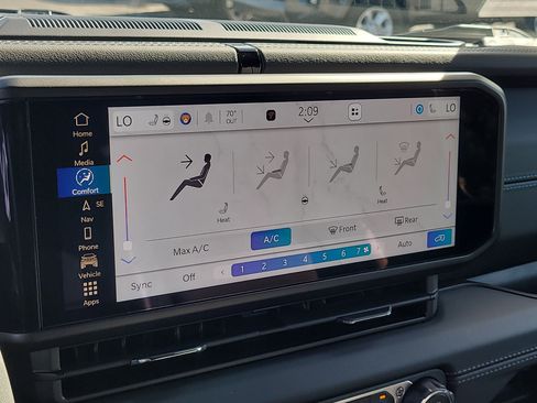 Used 2024 Jeep Wrangler High Altitude image 24