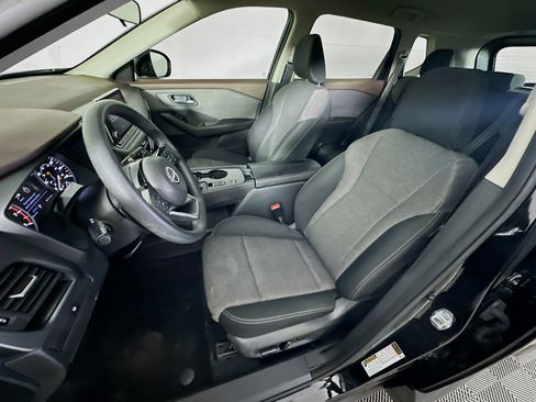 Used 2023 Nissan Rogue SV image 13