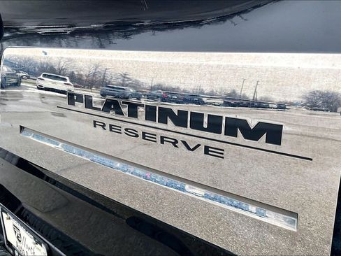 Used 2018 Nissan Titan Platinum Reserve image 25