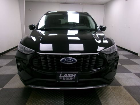 Used 2024 Ford Escape Platinum AWD/4WD image 15