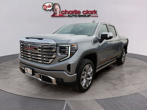 New 2026 GMC Sierra 1500 Denali w/ Denali Reserve Package AWD/4WD image 1