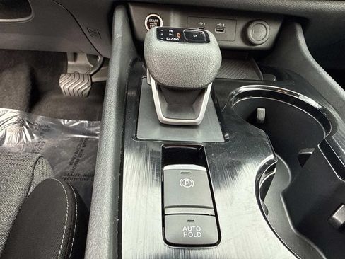 Used 2023 Nissan Rogue SV AWD/4WD image 35