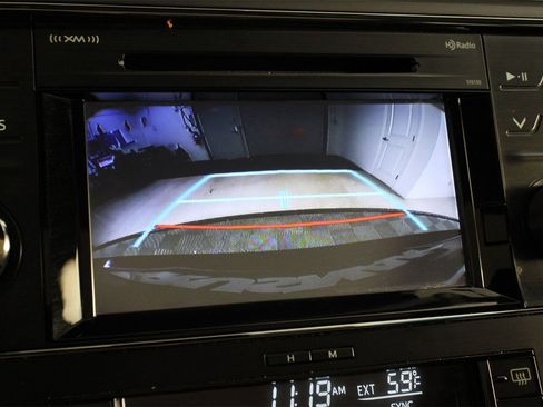 Used 2017 Toyota Avalon Touring image 13