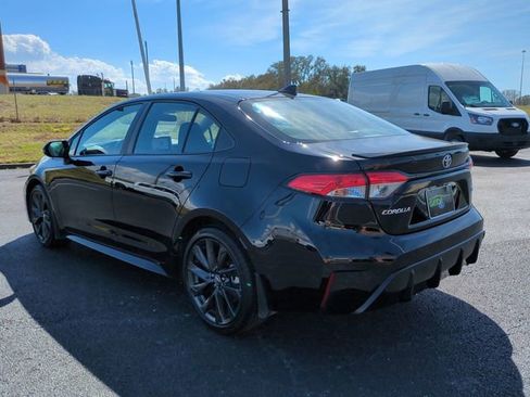 Used 2025 Toyota Corolla SE image 7