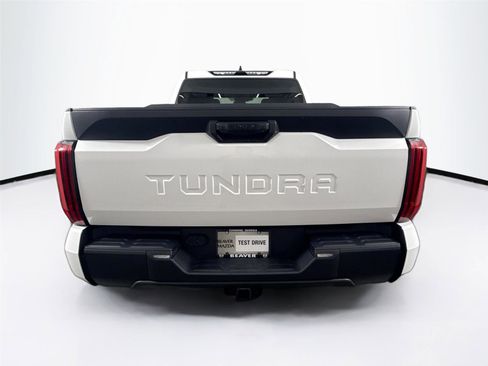 Used 2022 Toyota Tundra SR5 RWD image 7
