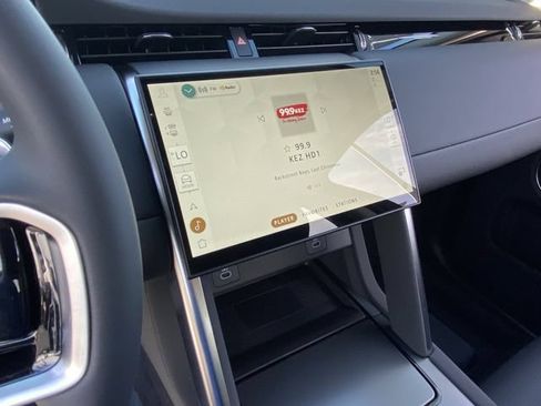 New 2025 Land Rover Discovery Sport S AWD/4WD image 9