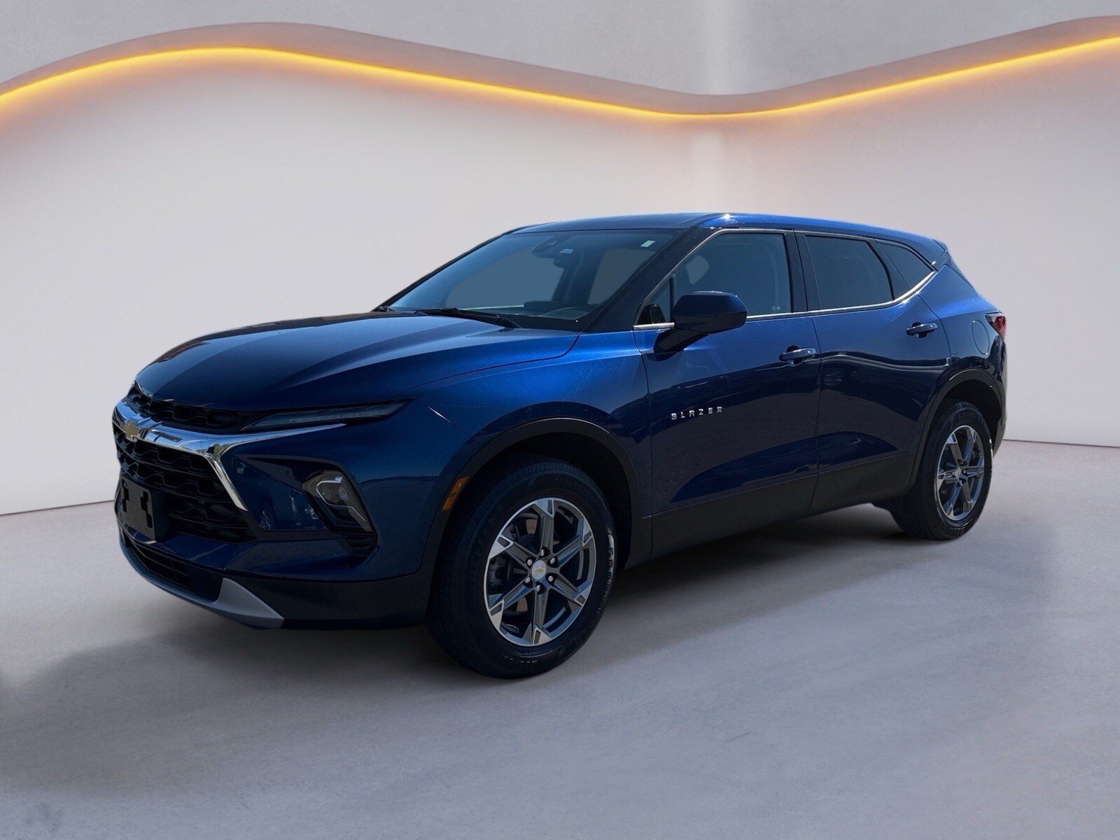 Used 2023 Chevrolet Blazer LT FWD image 7