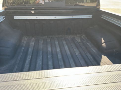 Used 2022 Nissan Frontier Pro-X image 10