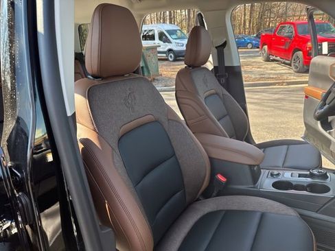 New 2026 Ford Bronco Sport Outer Banks w/ Sasquatch Outer Banks Package AWD/4WD image 23