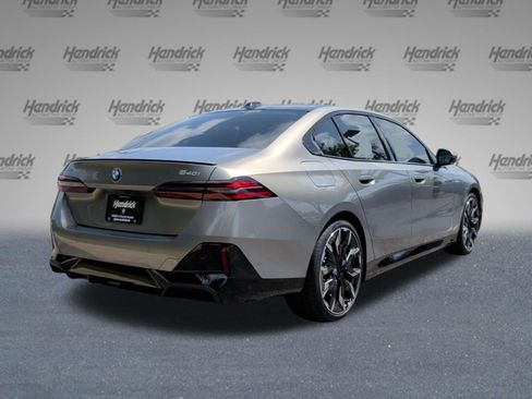 New 2027 BMW 540i xDrive AWD/4WD image 7