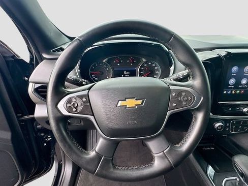 Used 2023 Chevrolet Traverse LT AWD/4WD image 15