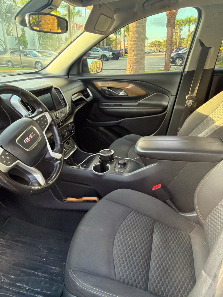 Used 2020 GMC Terrain SLE w/ Driver Convenience Package FWD image 13