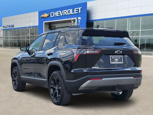 New 2027 Chevrolet Equinox LT w/ Convenience Package II FWD image 4
