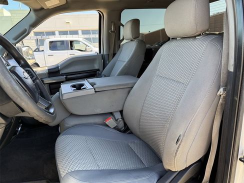 Used 2018 Ford F150 XLT image 24