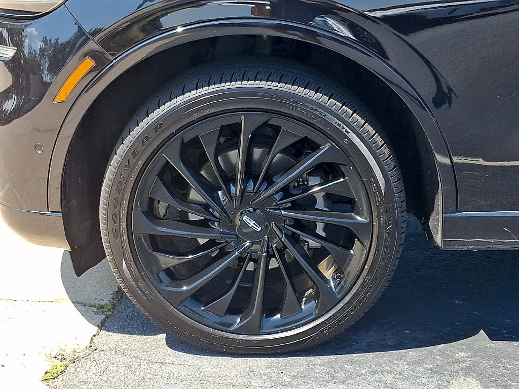 Used 2023 Lincoln Aviator Reserve w/ Equipment Group 201A AWD/4WD image 8