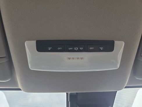 New 2025 Nissan Versa SV w/ Trunk Package image 18