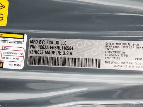 Used 2024 Jeep Gladiator Mojave image 40