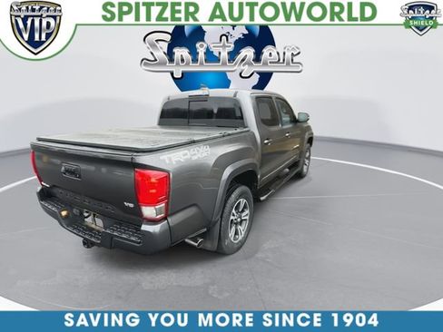 Used 2017 Toyota Tacoma TRD Sport w/ Premium & Technology Package image 10