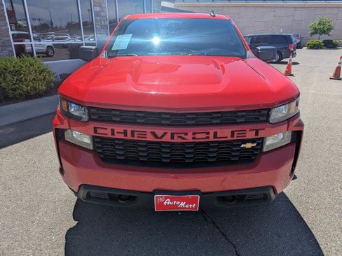 Used 2019 Chevrolet Silverado 1500 Custom w/ Custom Value Package AWD/4WD image 7