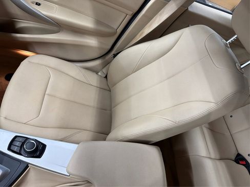 Used 2016 BMW 320i Sedan RWD image 29