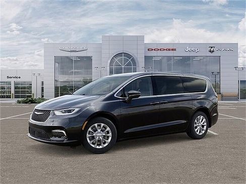 New 2026 Chrysler Pacifica Select image 2