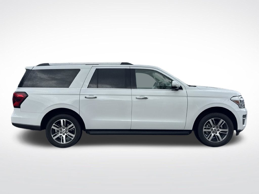 Used 2024 Ford Expedition Max Limited AWD/4WD image 4