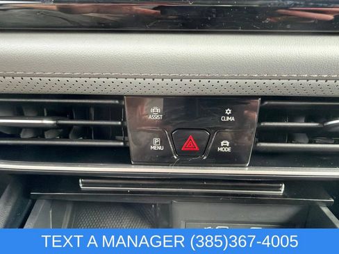 Used 2024 Volkswagen Atlas Peak Edition SEL AWD/4WD image 25
