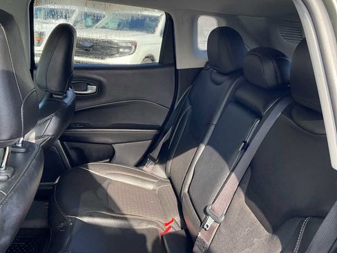 Used 2021 Jeep Compass Latitude w/ Convenience Group image 16