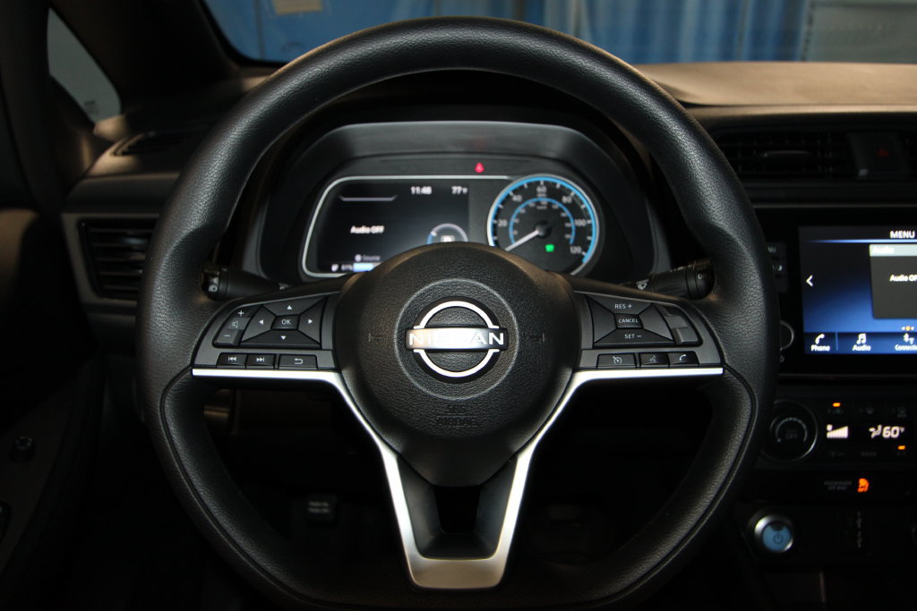 Used 2025 Nissan Leaf S FWD image 11