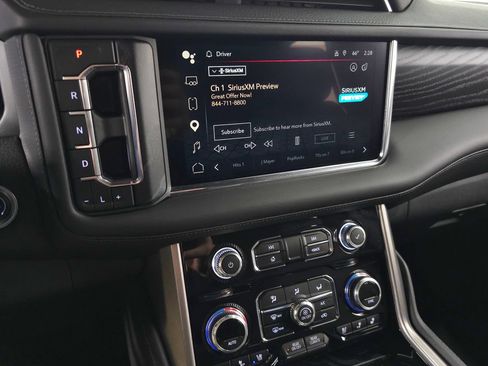 Used 2024 GMC Yukon Denali AWD/4WD image 25