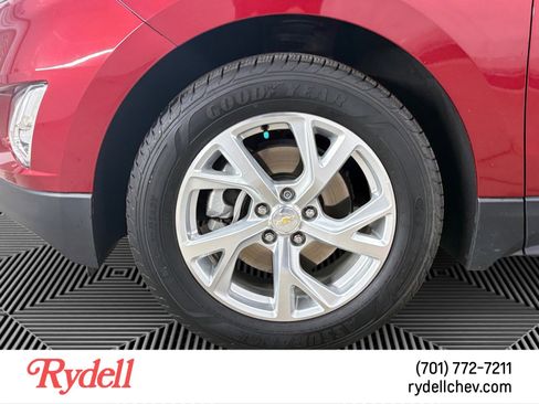 Used 2018 Chevrolet Equinox LT AWD/4WD image 9