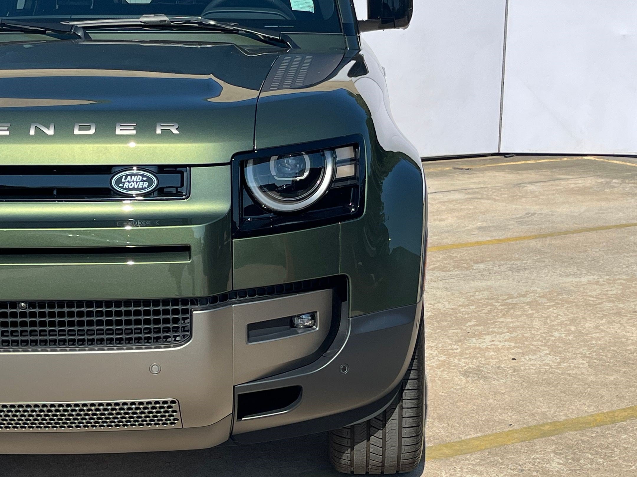 Used 2026 Land Rover Defender 110 S AWD/4WD image 10