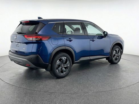 Used 2025 Nissan Rogue SV image 9
