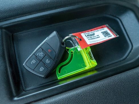 Used 2023 GMC Sierra 1500 SLE image 27