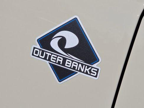 New 2025 Ford Bronco Outer Banks image 6