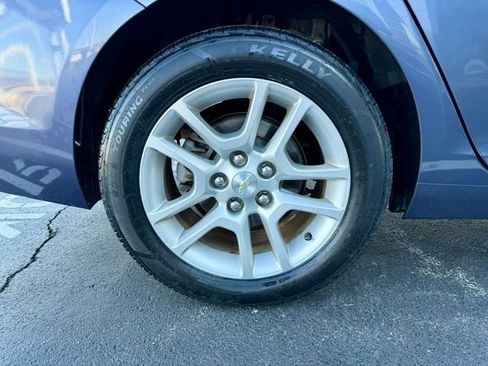 Used 2015 Chevrolet Malibu LT w/ Power Convenience Package image 25