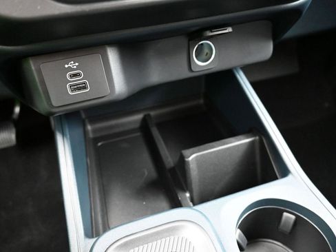 New 2025 Ford Maverick XL image 19