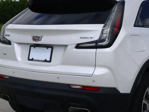 Used 2022 Cadillac XT4 Sport w/ Enhanced Visibility Package AWD/4WD image 11