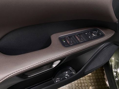 Certified 2025 Lexus RX 350 AWD image 32