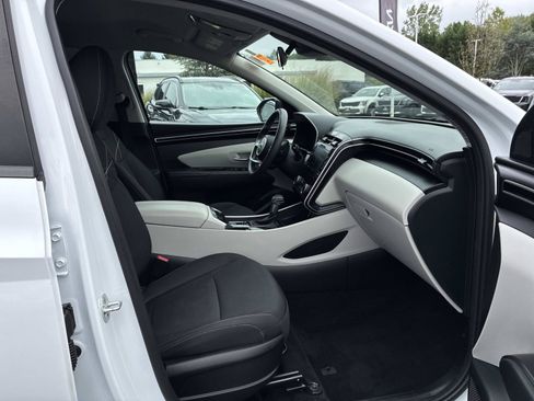 Used 2022 Hyundai Tucson SEL w/ Cargo Package AWD/4WD image 9