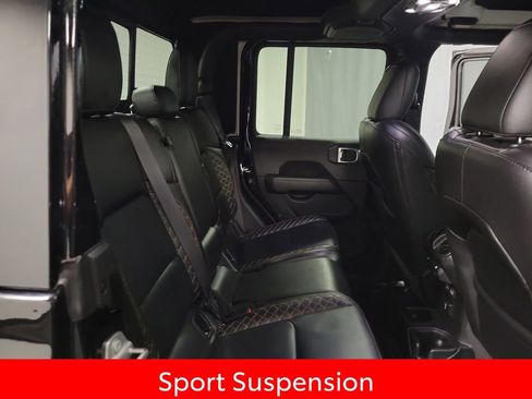 Used 2021 Jeep Gladiator Overland AWD/4WD image 21