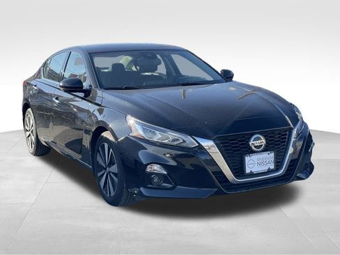 Used 2019 Nissan Altima 2.5 SV AWD/4WD image 3