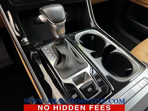 Used 2024 Kia Carnival EX image 34