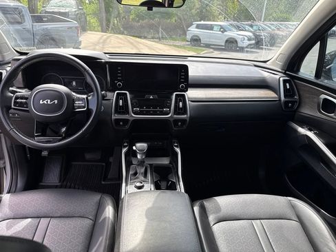 Used 2023 Kia Sorento S AWD/4WD image 20